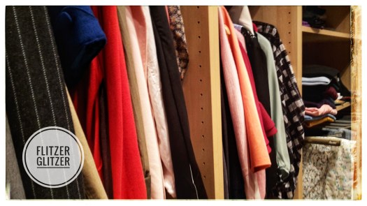 Buntes Allerlei auf den Kleiderstangen